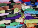Разноцветные нитки для вышивки